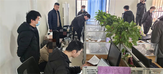 警方捣毁一跨省POS机诈骗团伙-第2张图片-南京拉卡拉POS机办理