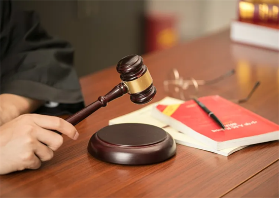 首例买卖pos机用户资料电销代理商被判刑