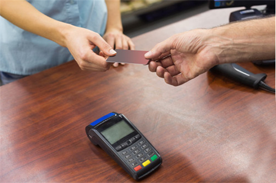POS机刷卡不当导致信用卡被降额封卡
