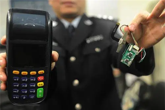 POS机拆机显示设备已损坏请联系厂家-第2张图片-南京拉卡拉POS机办理